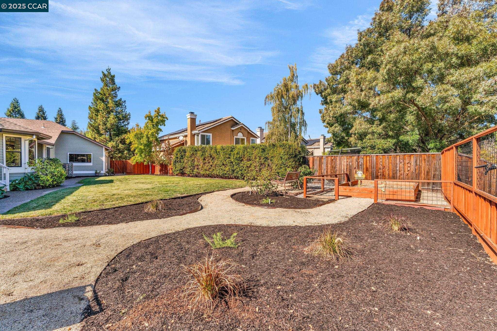 33 Bottlebrush Court, Danville