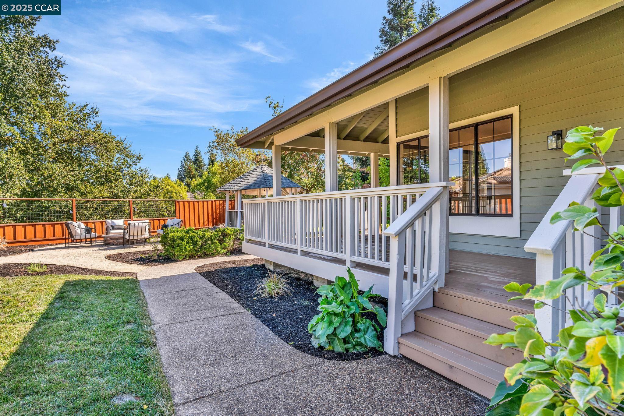 33 Bottlebrush Court, Danville
