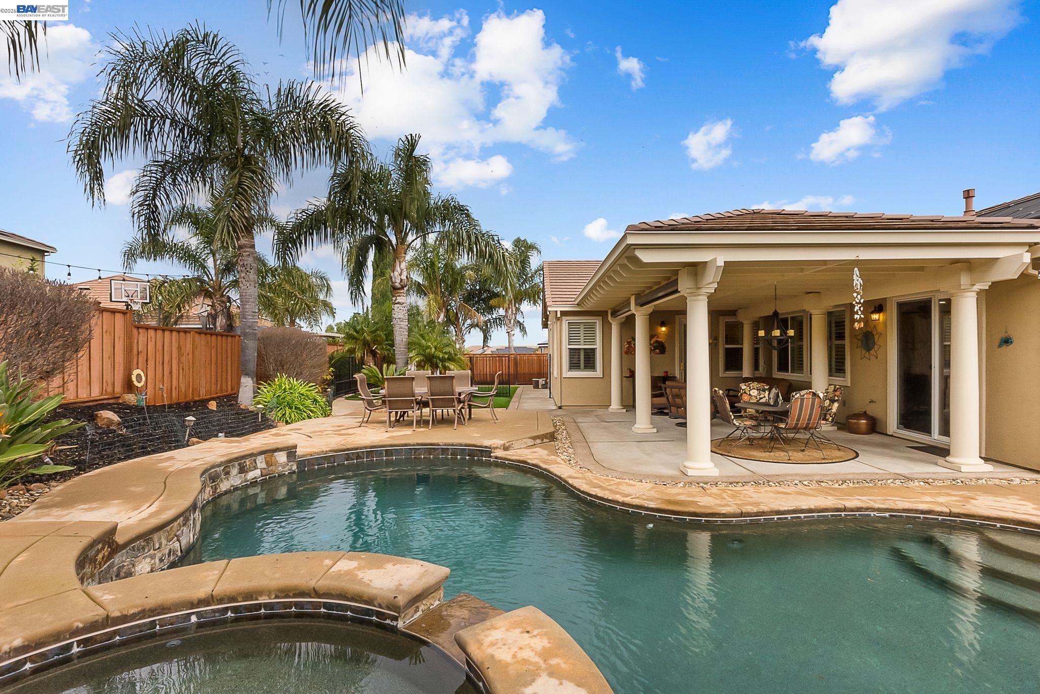 3800 Pintail Dr