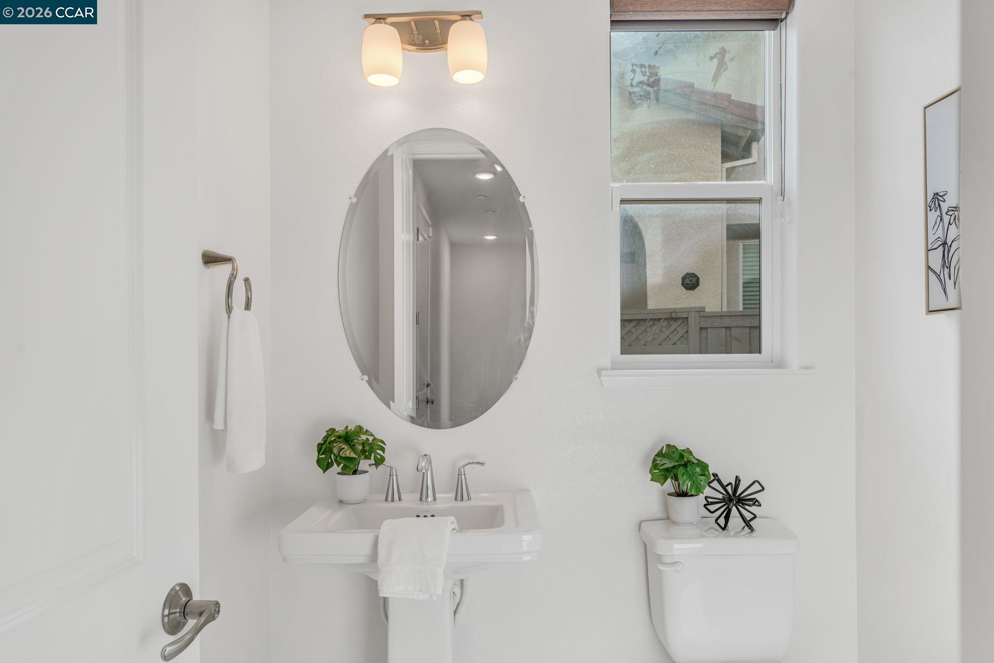 1553 S Perkins Place