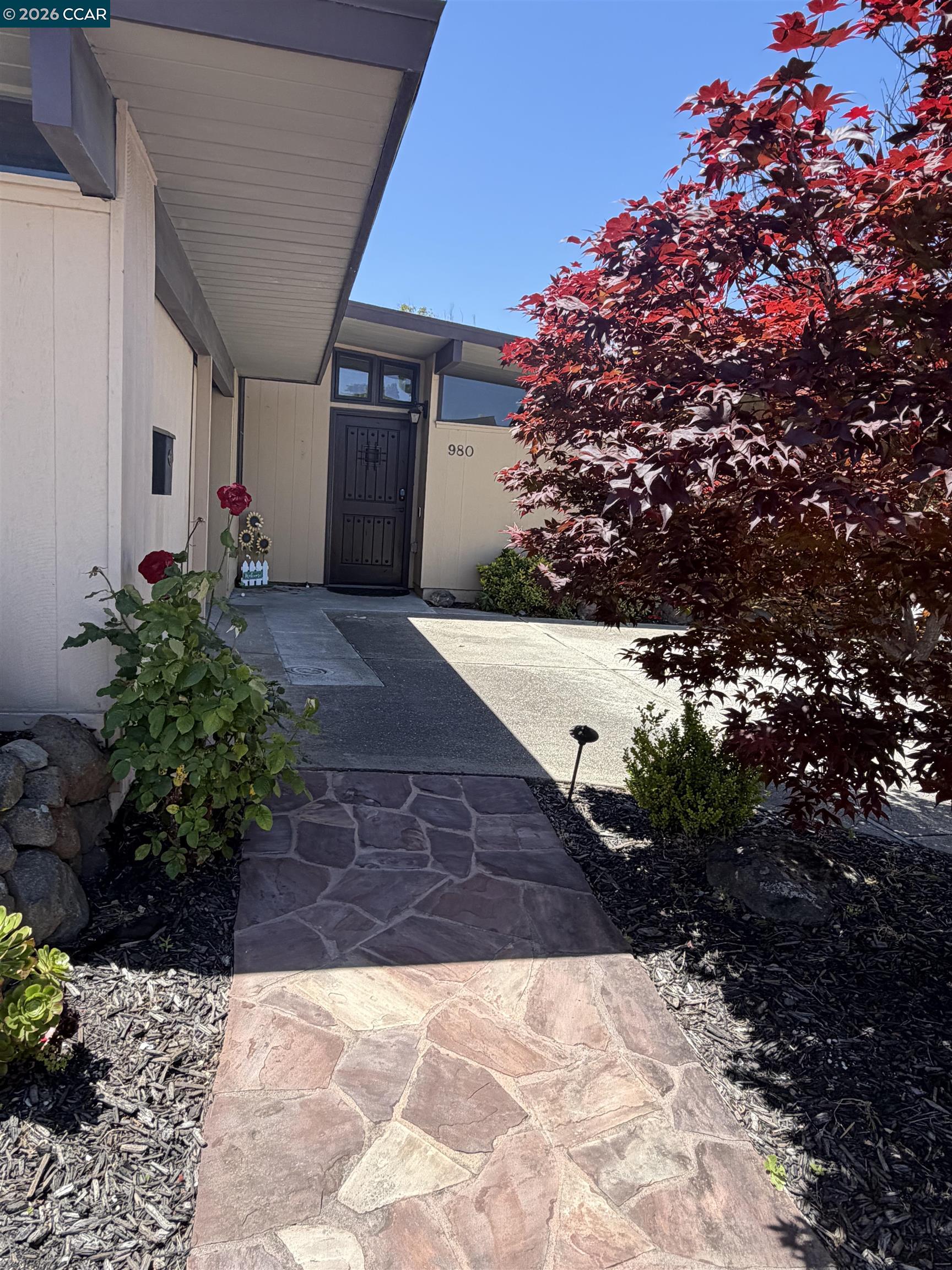 980 Crane Ave