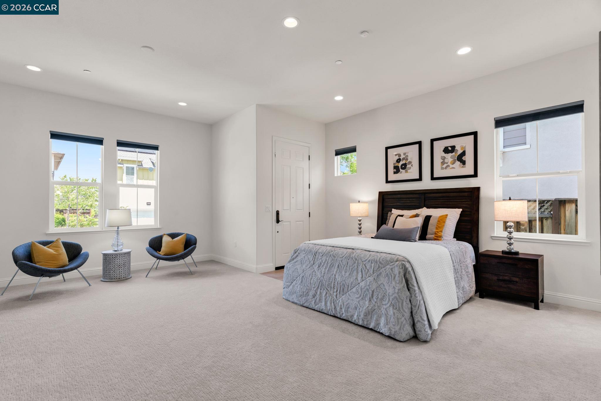 4252 Oak Knoll Dr