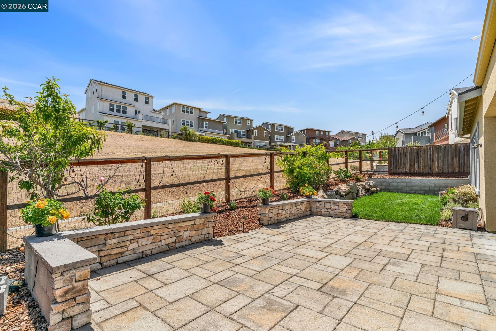 4252 Oak Knoll Dr