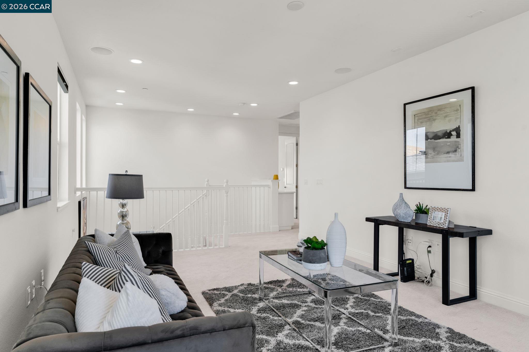 4252 Oak Knoll Dr