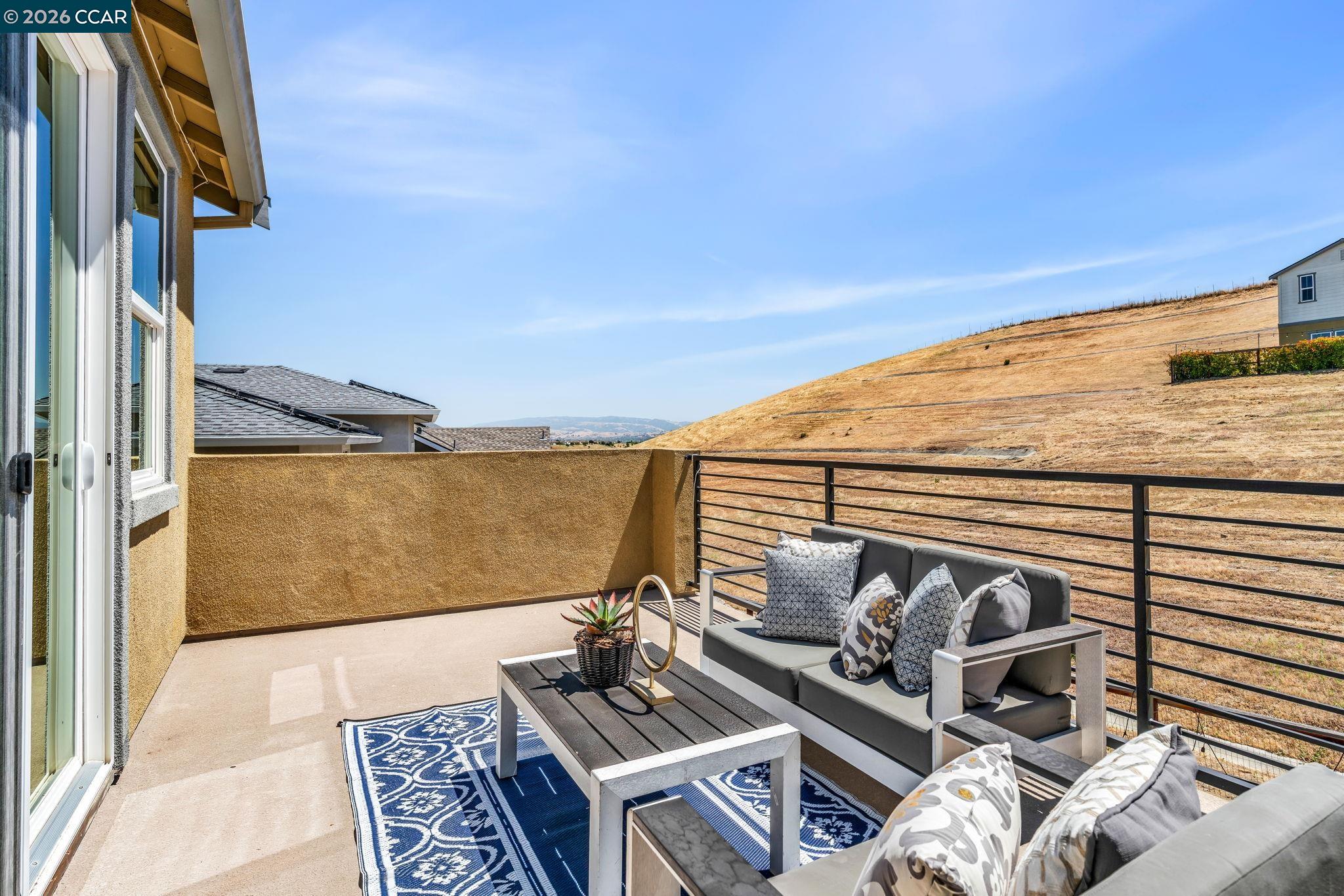 4252 Oak Knoll Dr