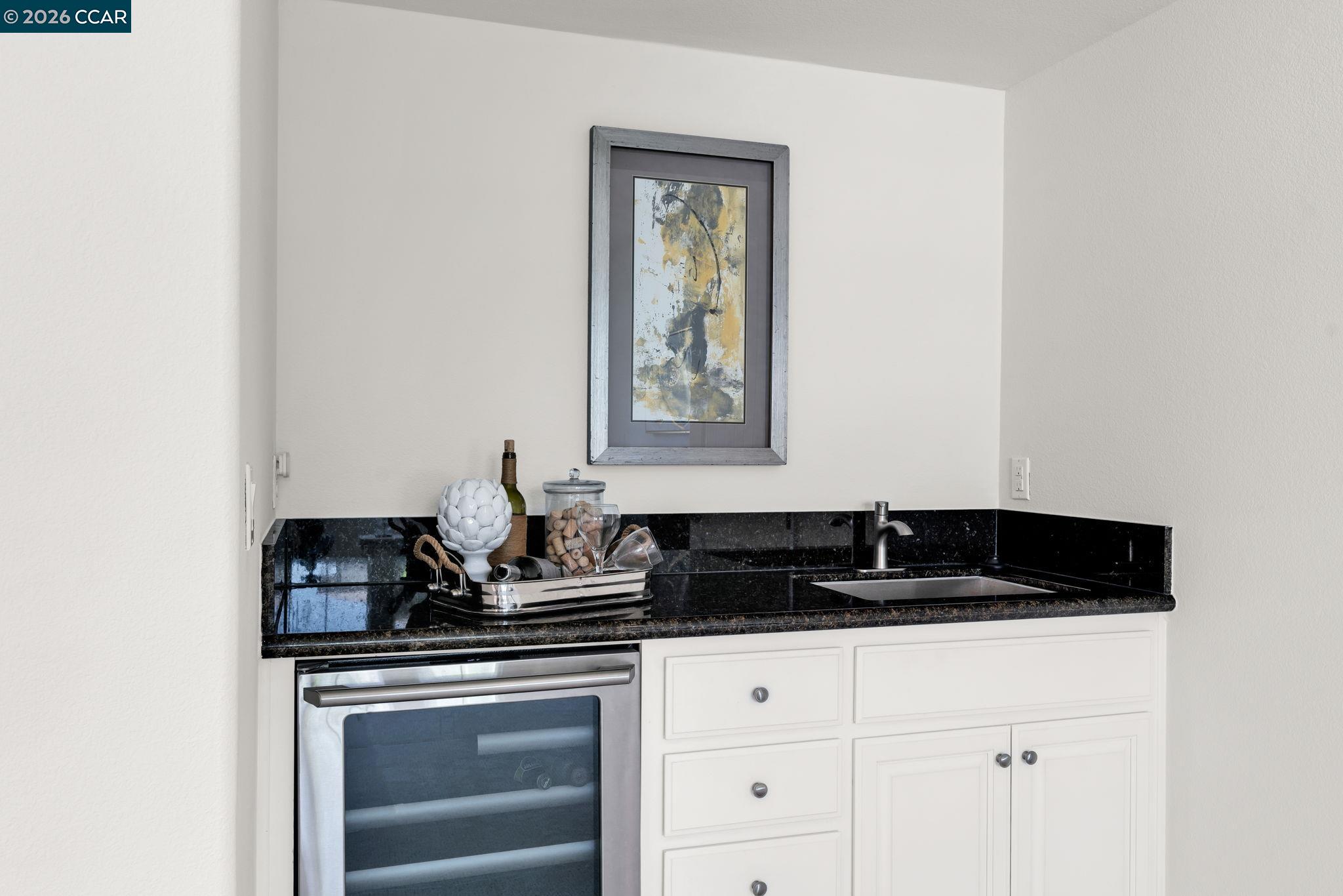 4252 Oak Knoll Dr