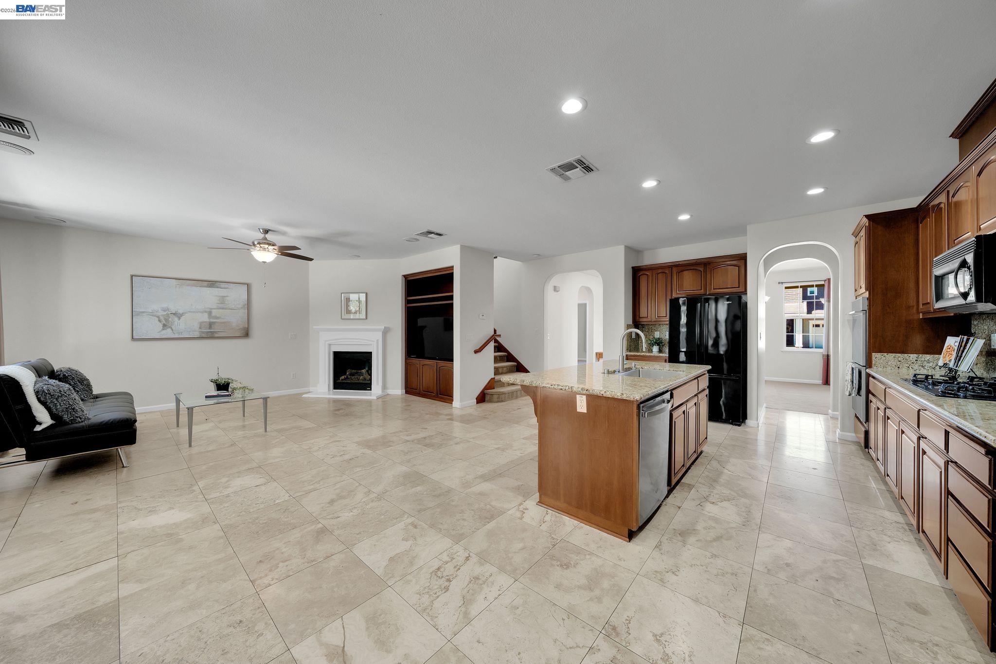 6391 Crystal Springs Cir
