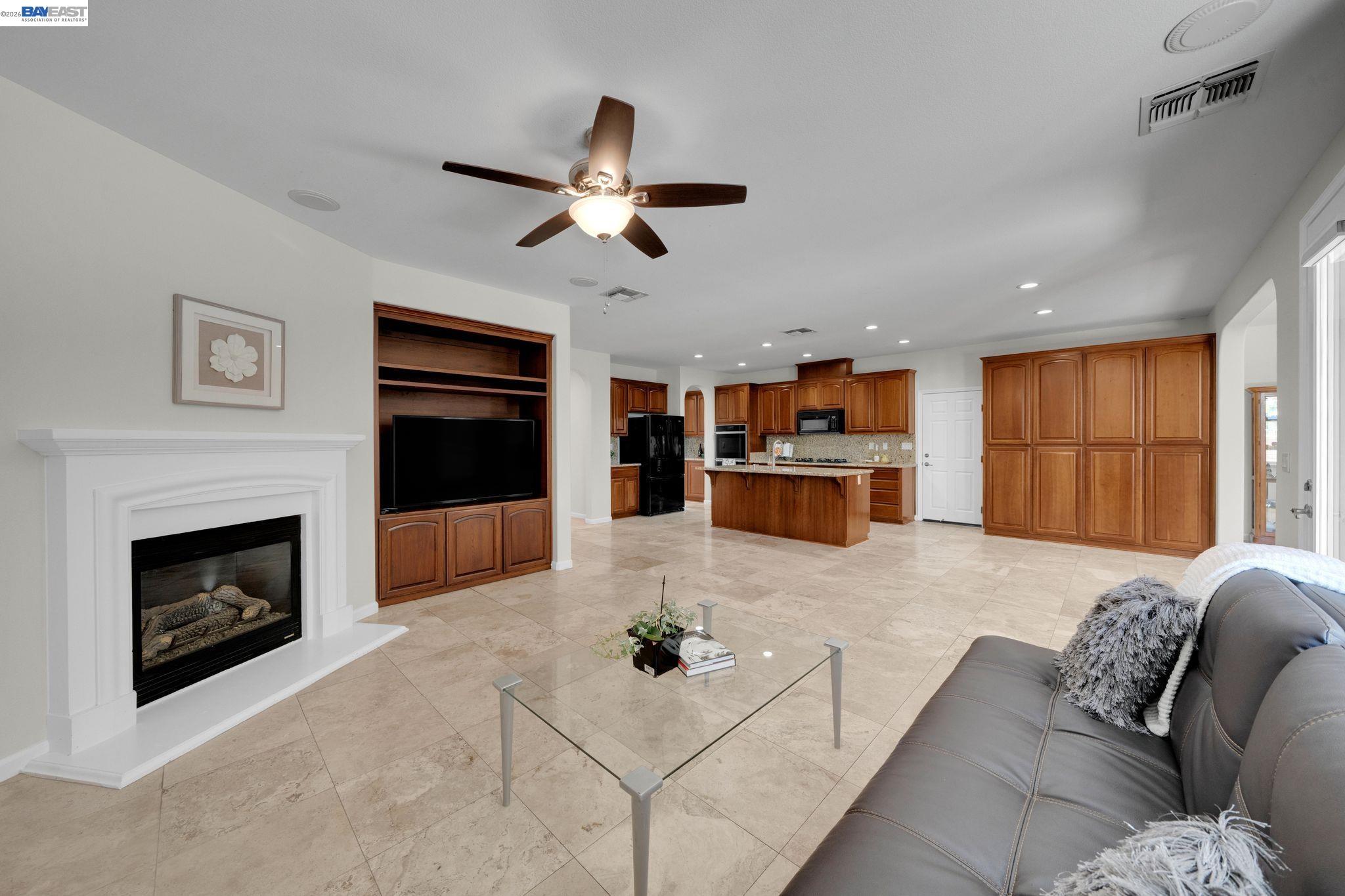 6391 Crystal Springs Cir