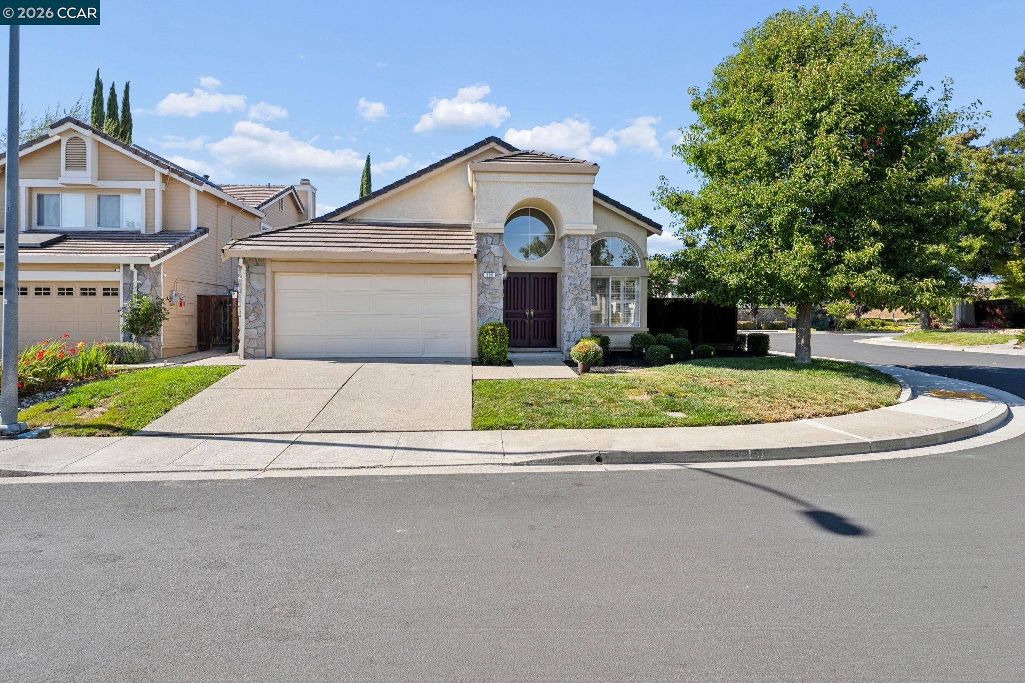 300 Fiddle Creek Pl