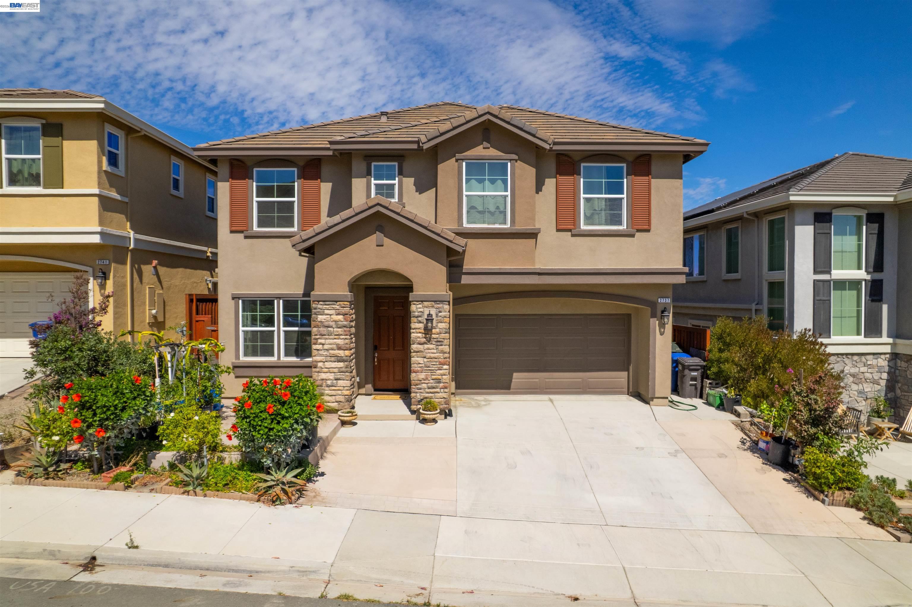 2737 Rio Seco Dr