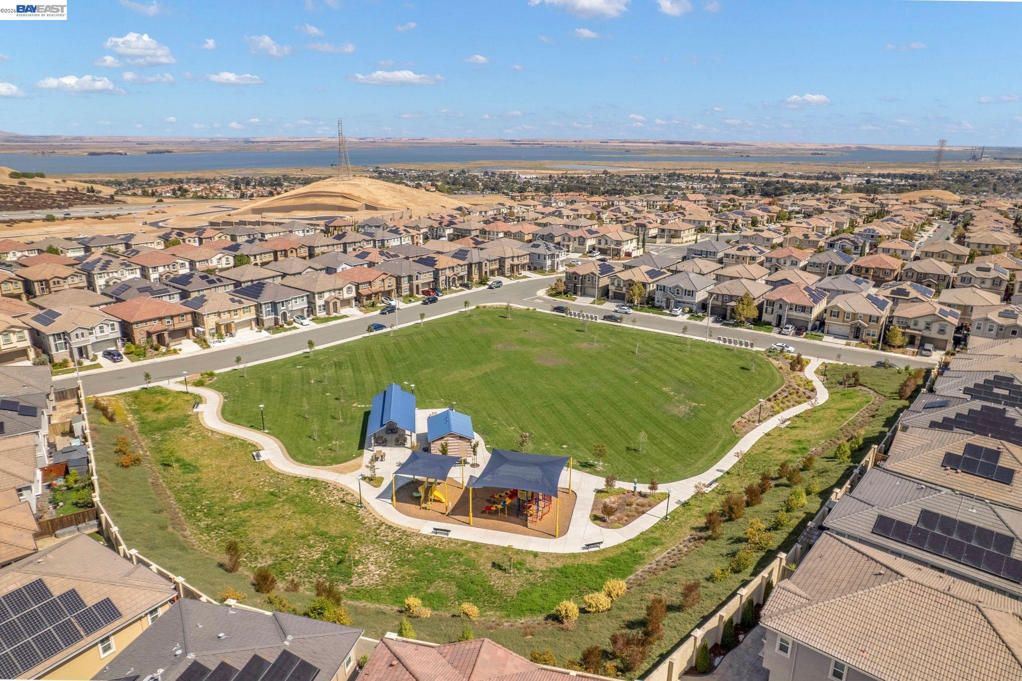 2737 Rio Seco Dr