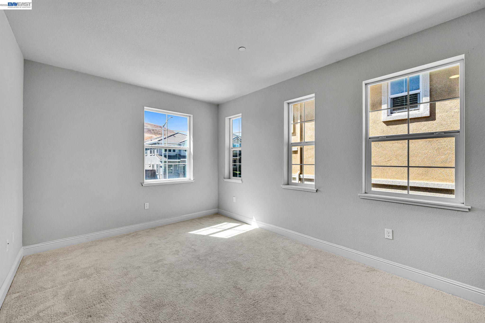 2737 Rio Seco Dr