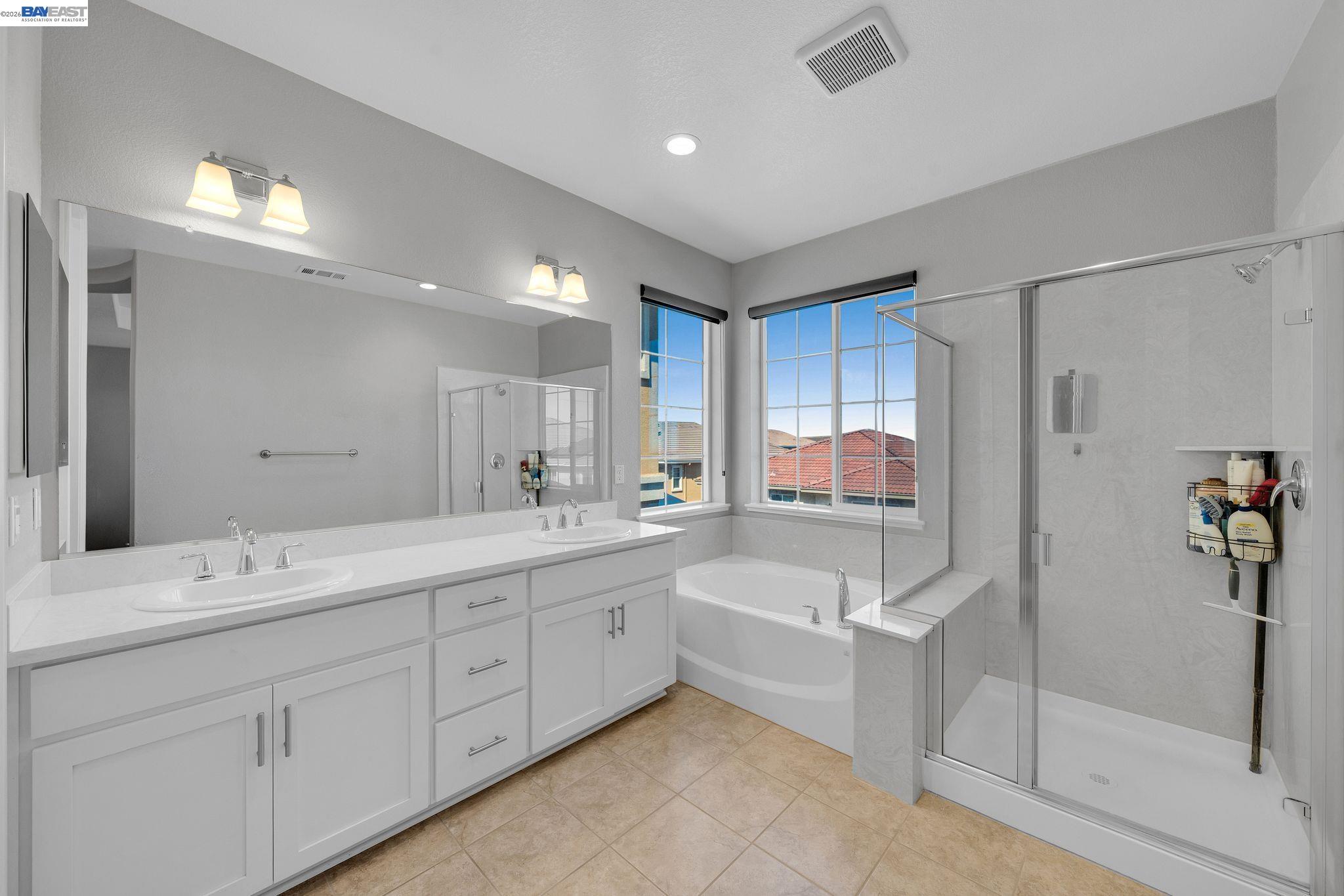 2737 Rio Seco Dr