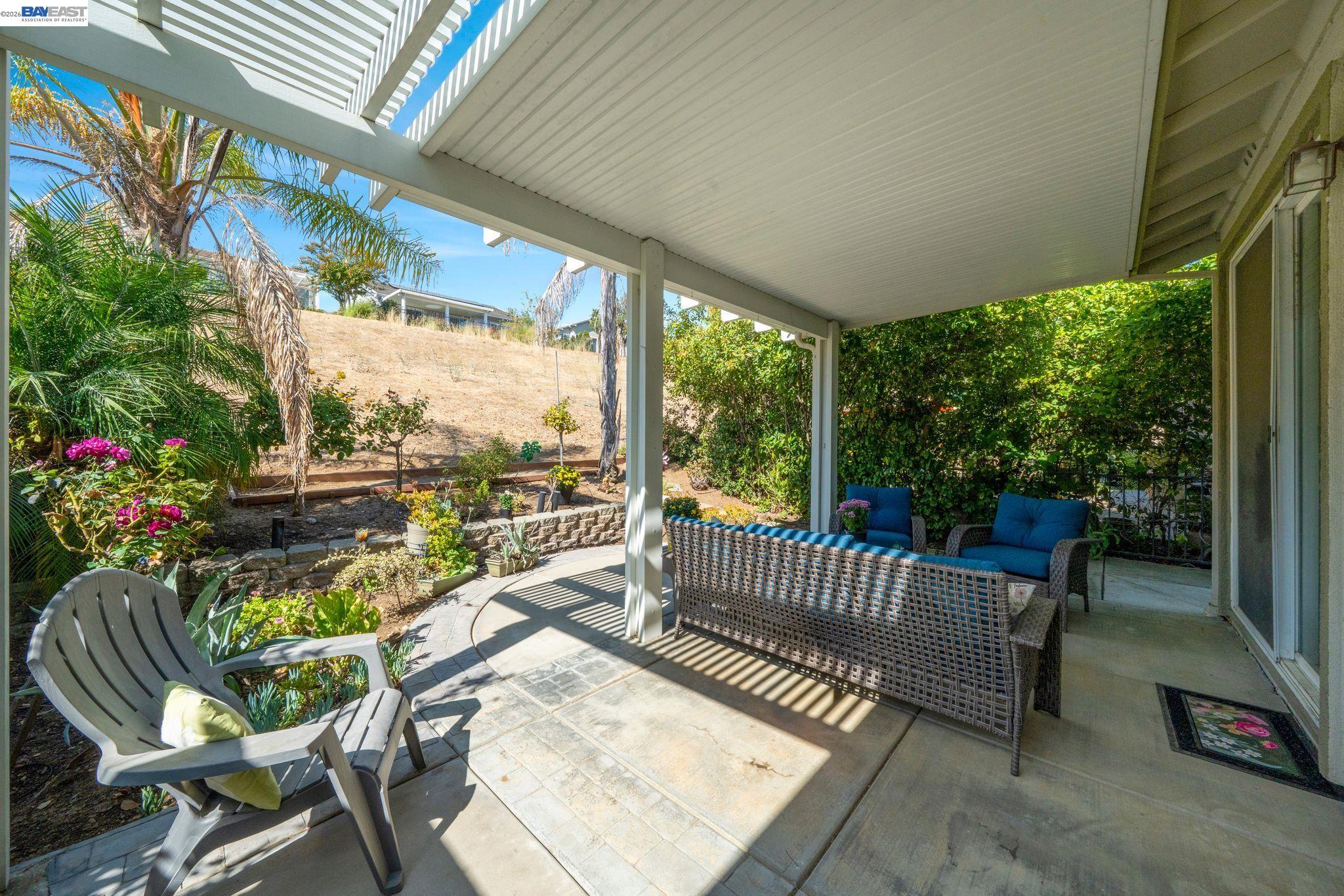 1450 Bismarck Ln