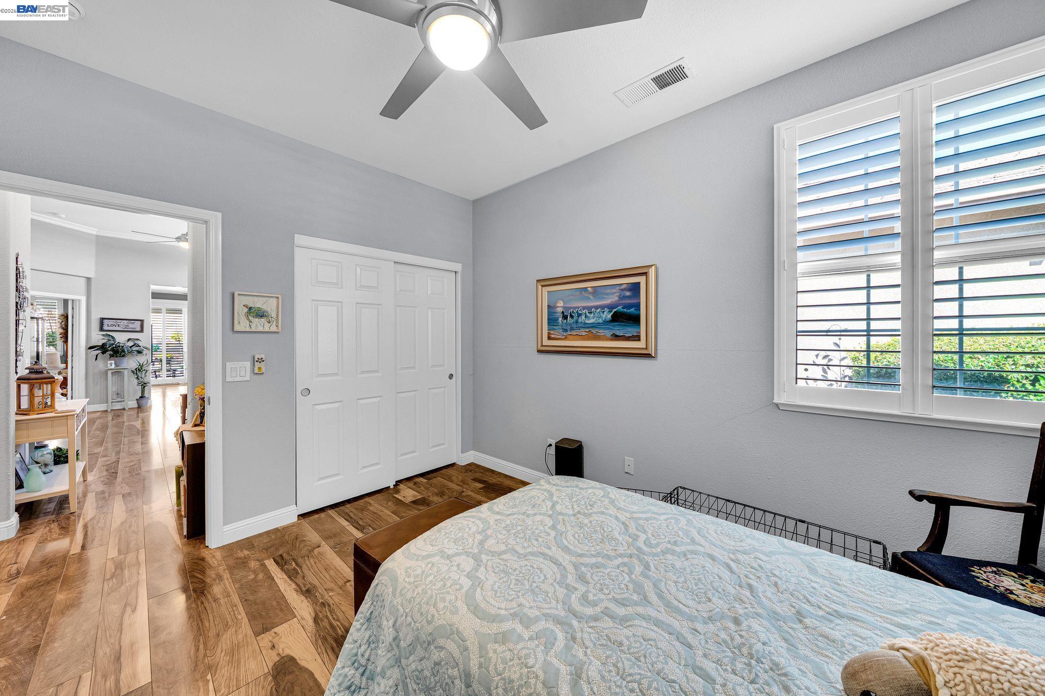 1450 Bismarck Ln