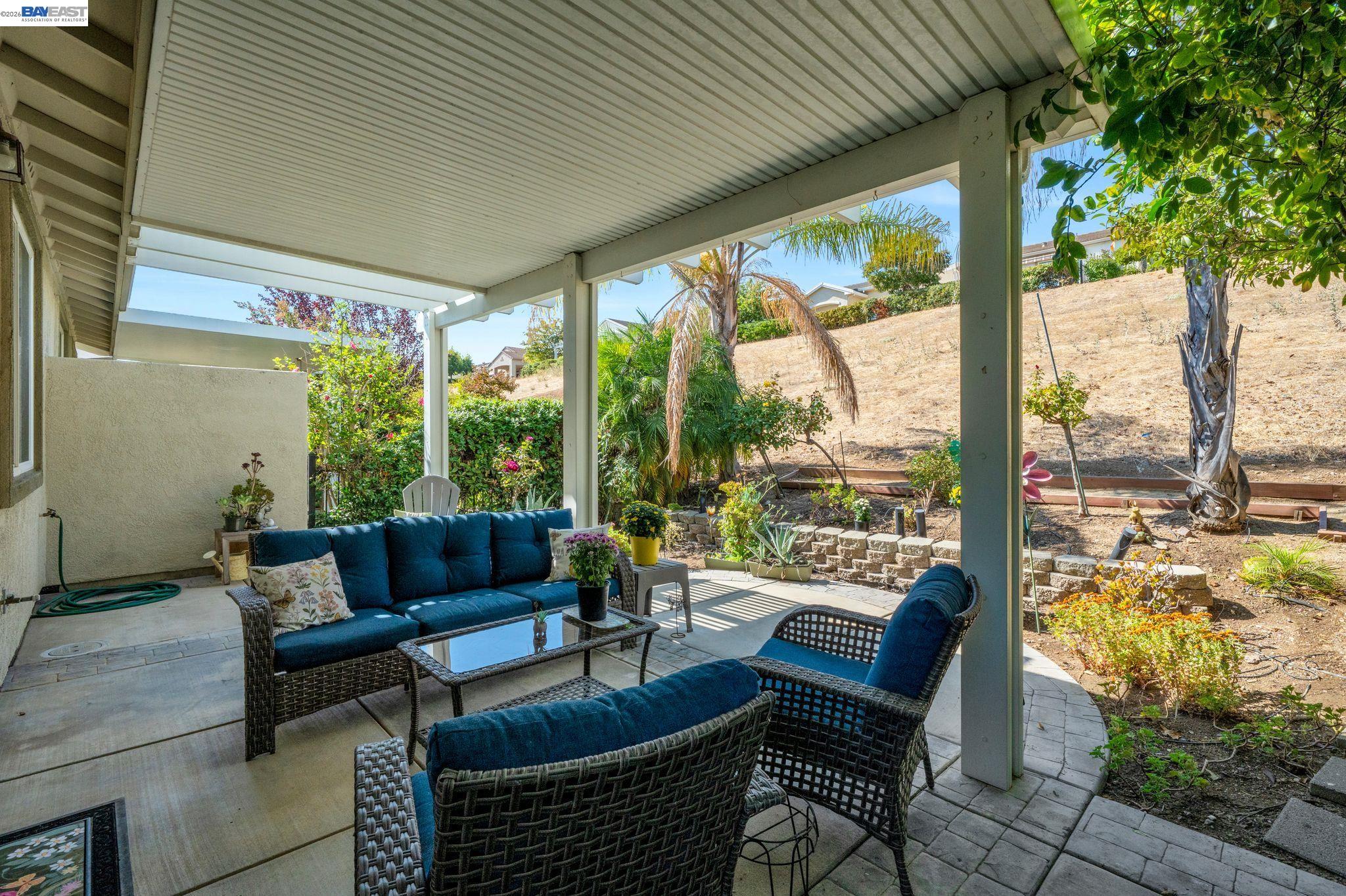 1450 Bismarck Ln