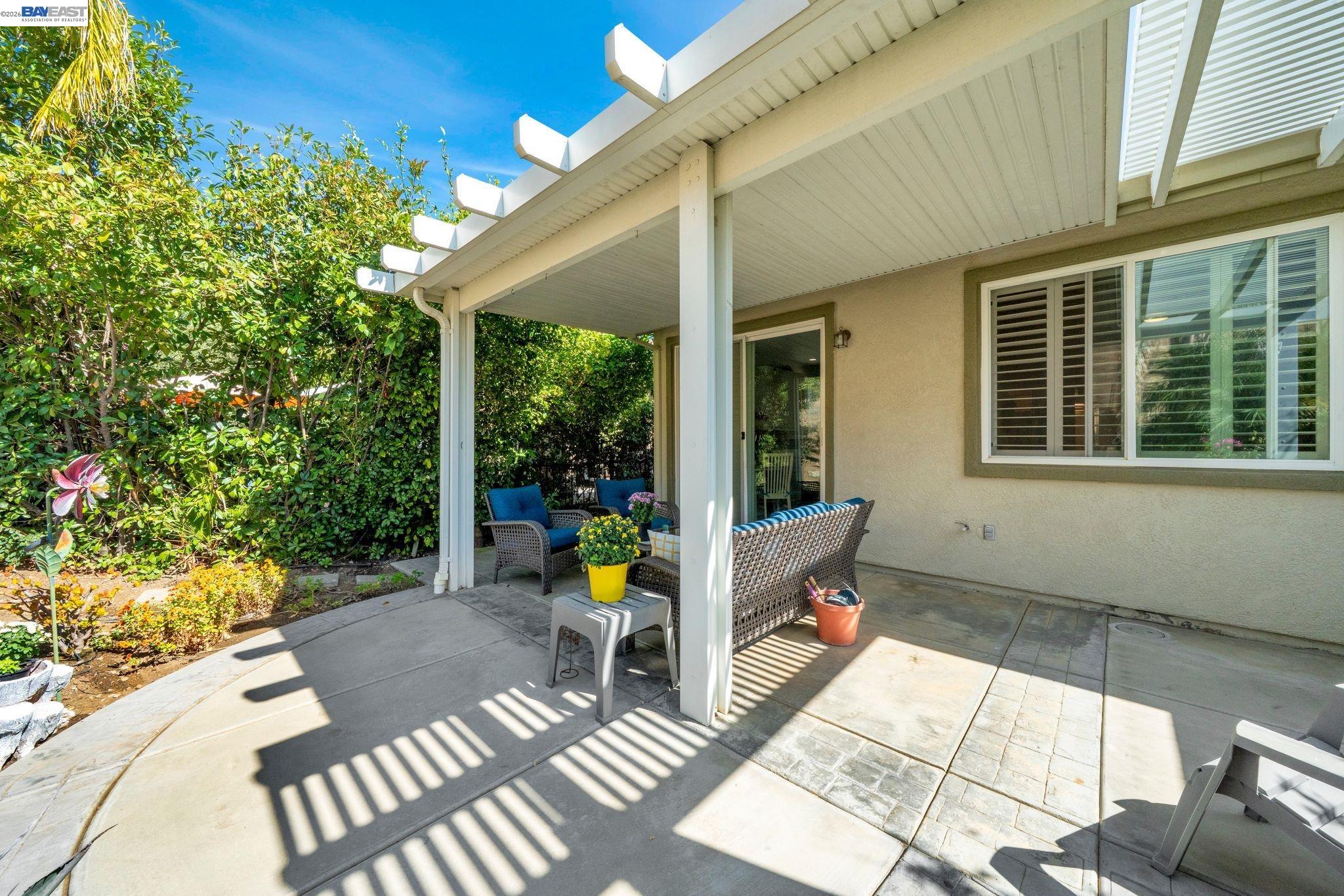 1450 Bismarck Ln