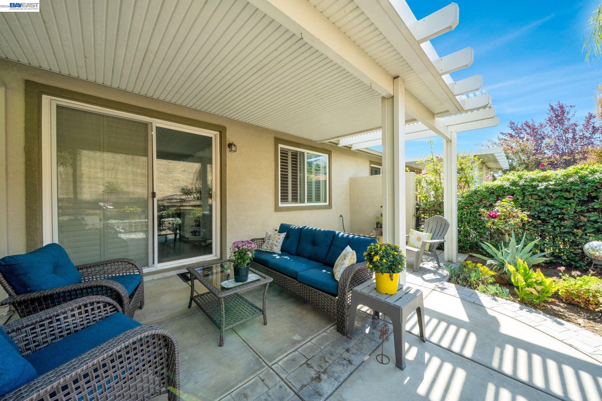 1450 Bismarck Ln