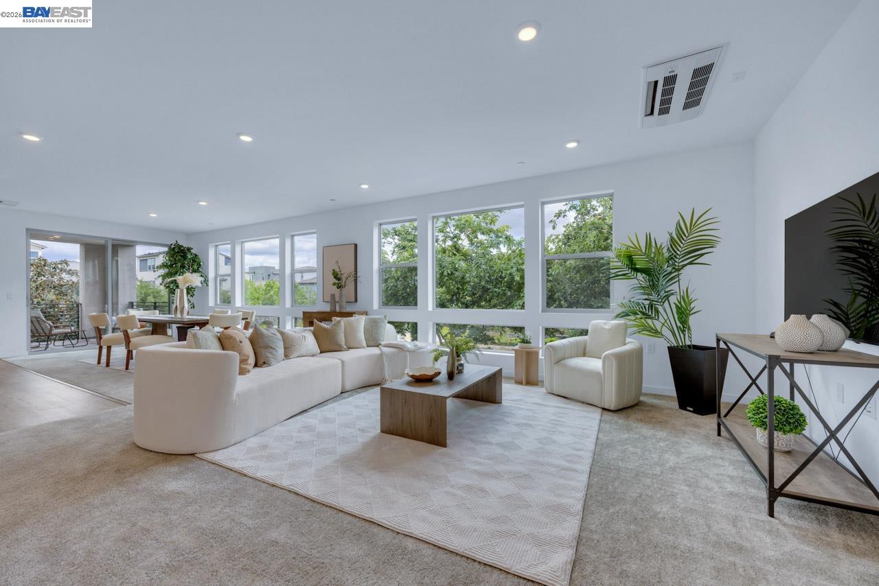 5700 Central Pkwy # 202