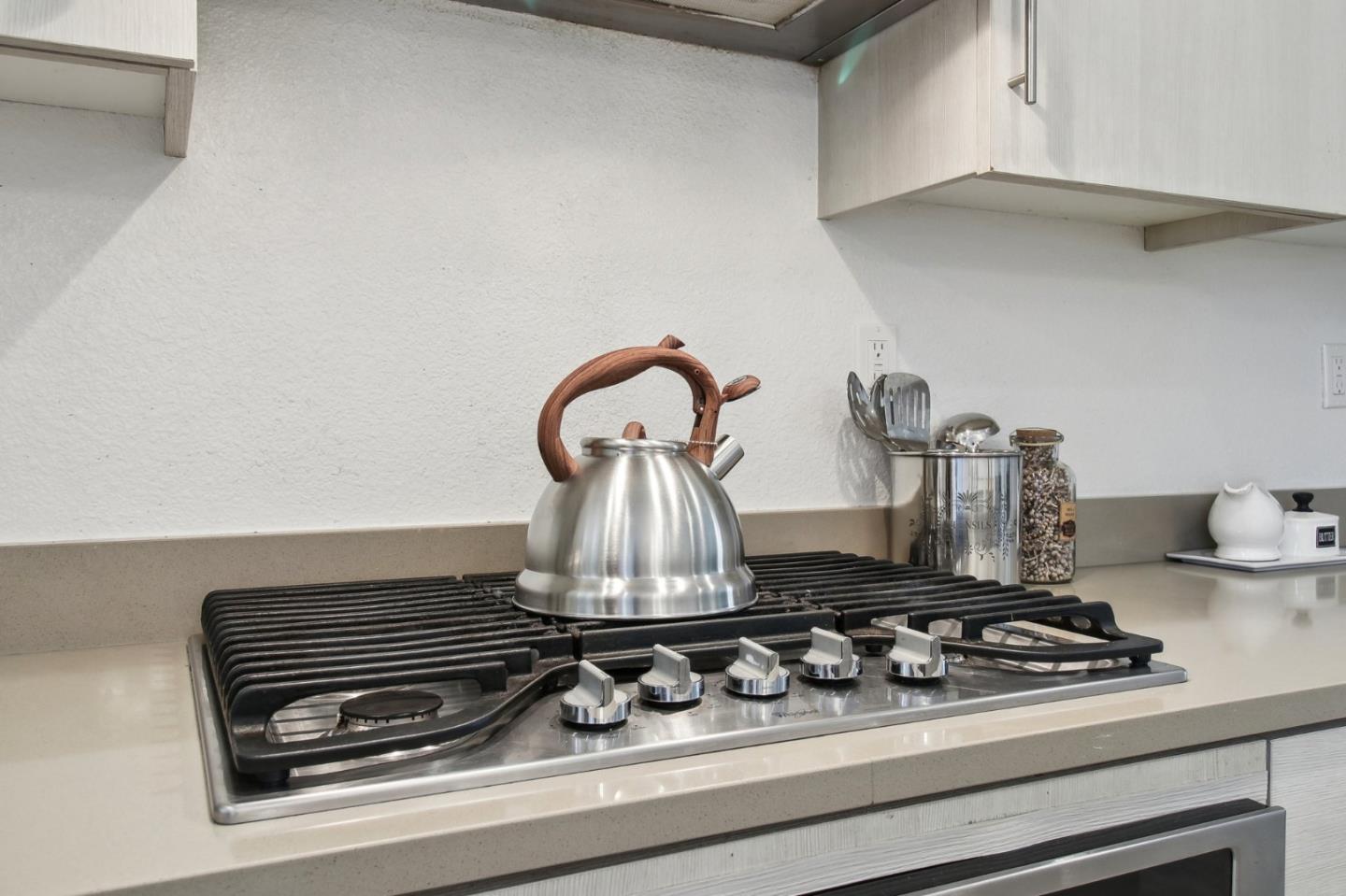 843 Pepper PL