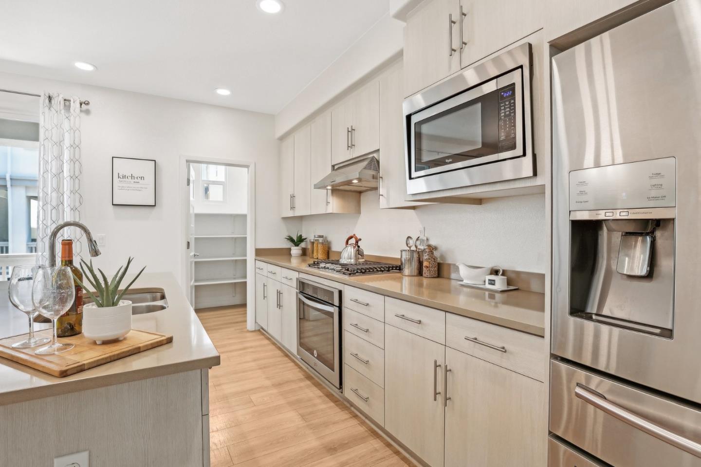 843 Pepper PL