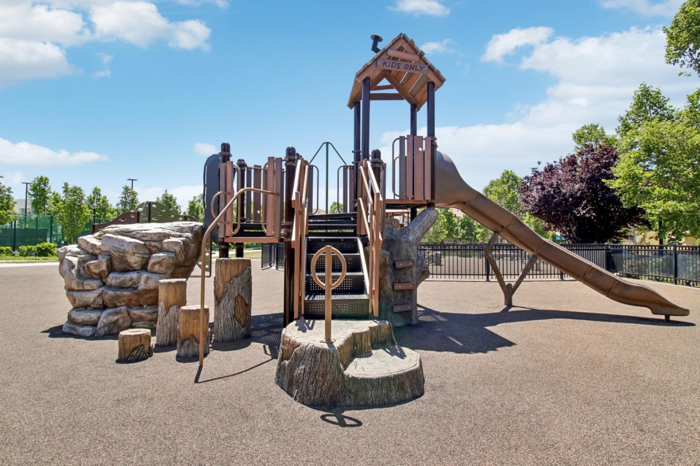 843 Pepper PL