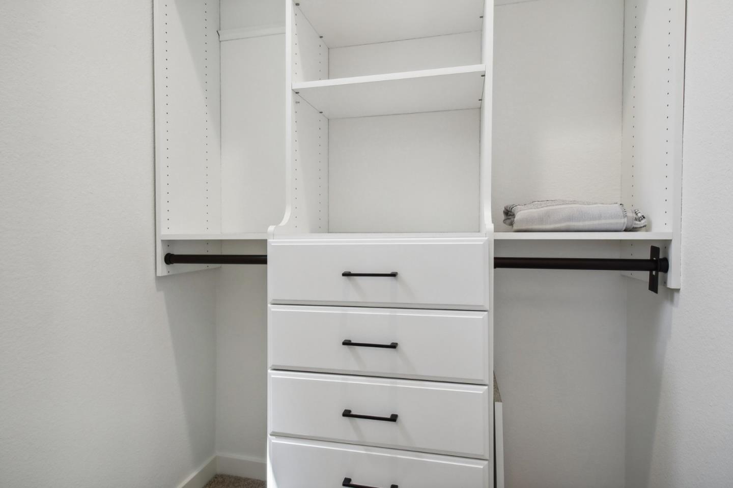 843 Pepper PL