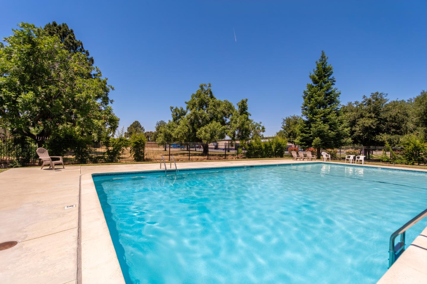 1105 Whirlow PL