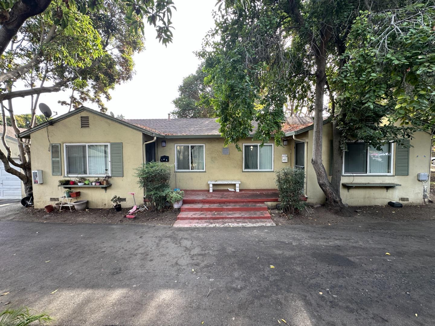 1851 Woodland AVE