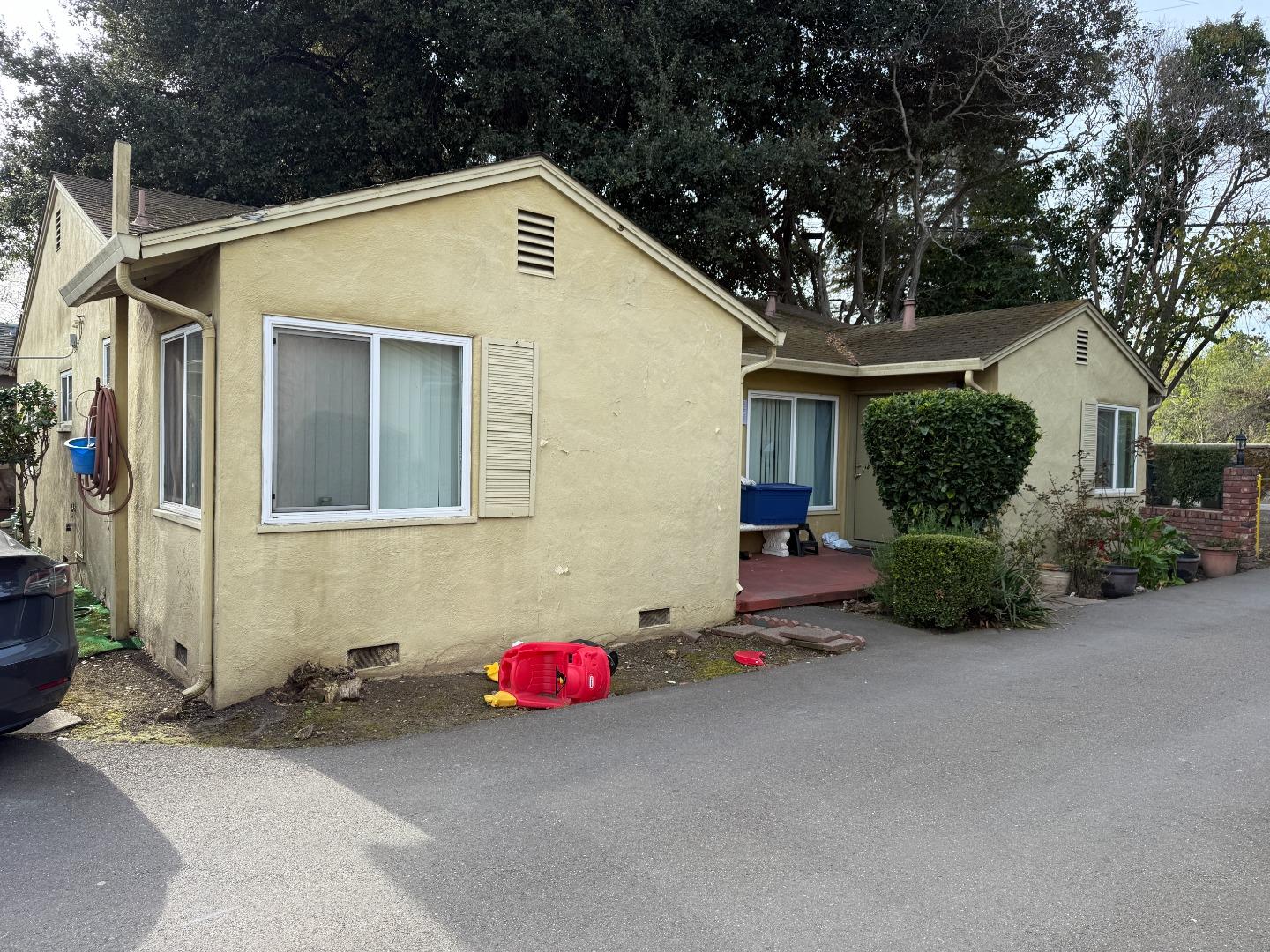 1859 Woodland Avenue