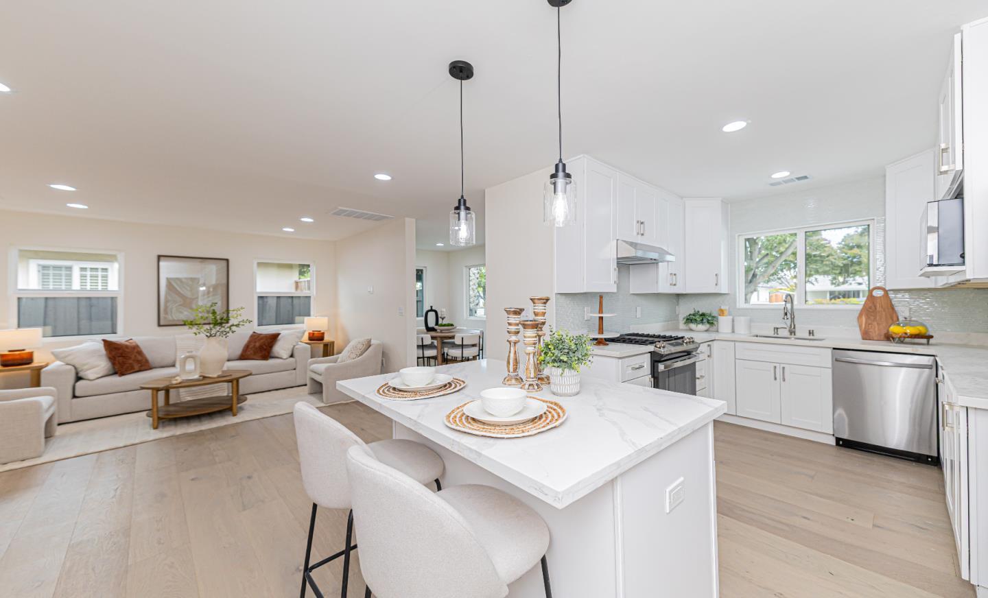 2516 Parkland Court