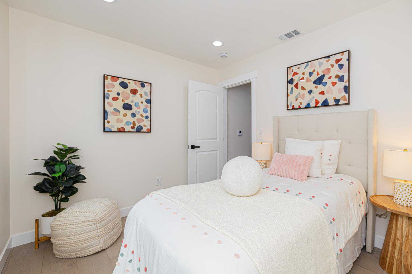 2516 Parkland Court