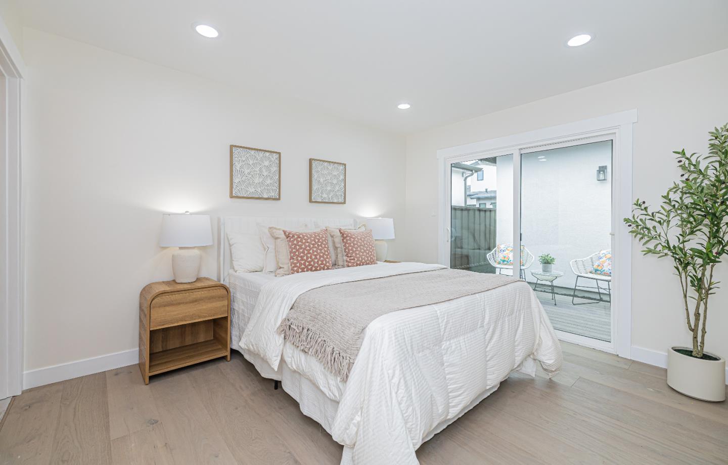 2516 Parkland Court