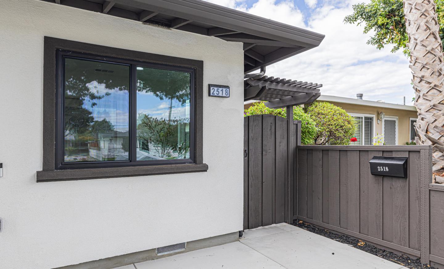 2516 Parkland Court