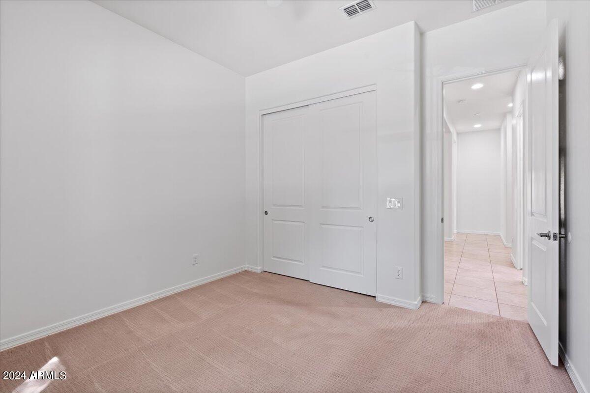 11856 W LONE TREE Trail