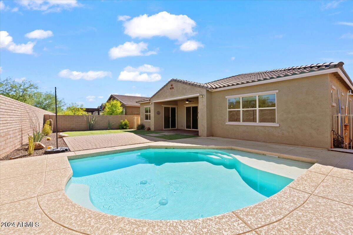 11856 W LONE TREE Trail
