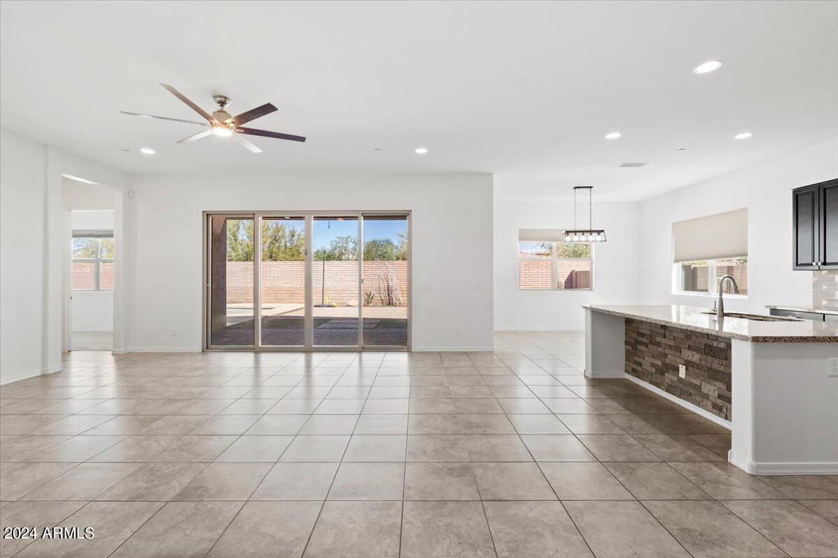 11856 W LONE TREE Trail