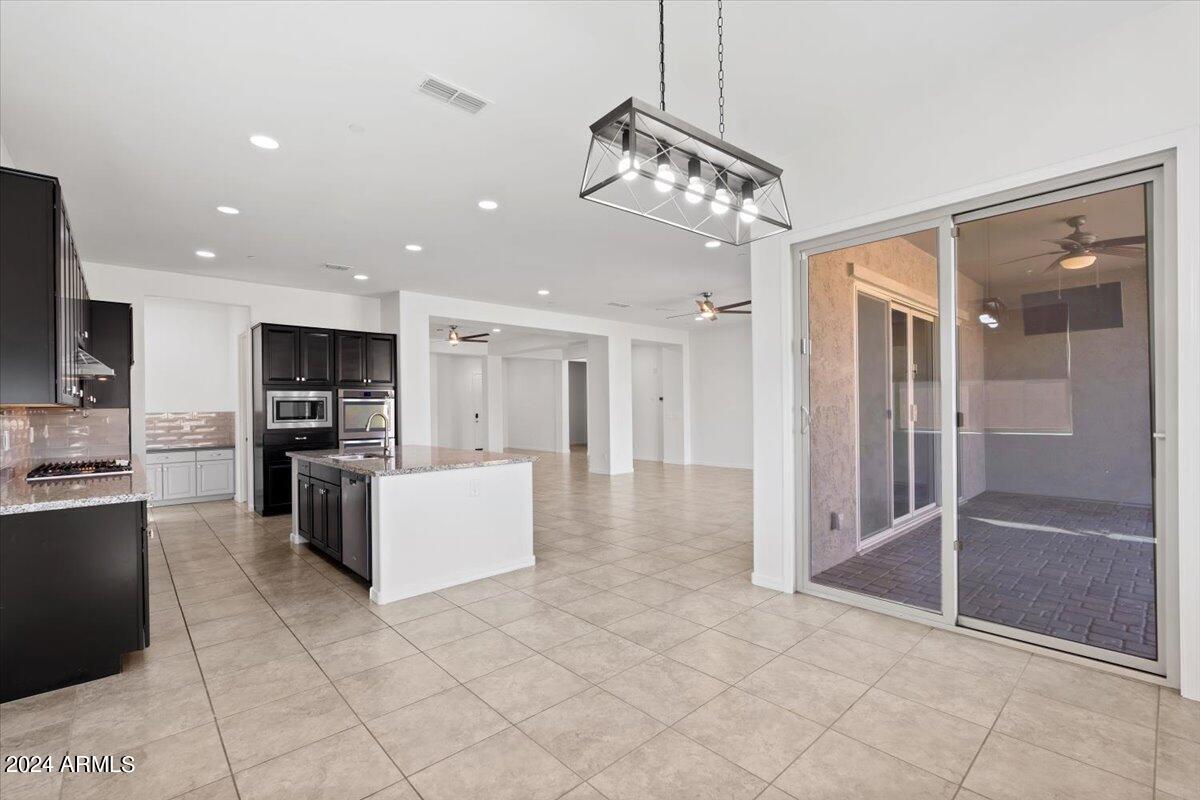 11856 W LONE TREE Trail