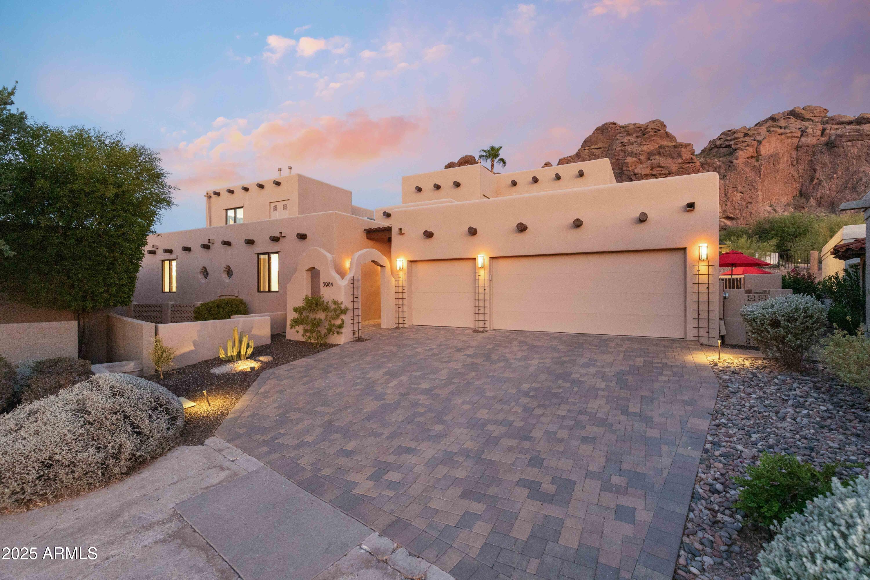 5984 N ECHO CANYON Drive