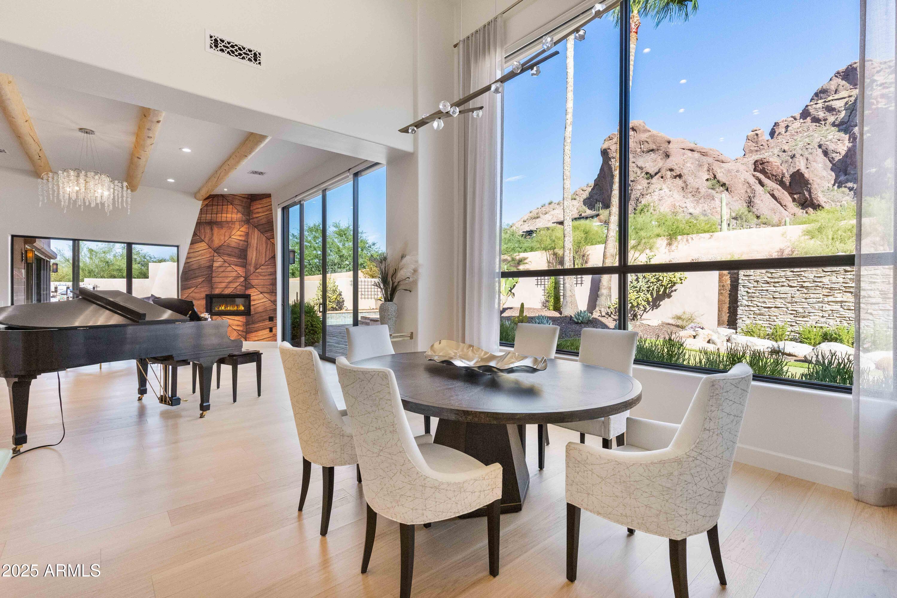 5984 N ECHO CANYON Drive