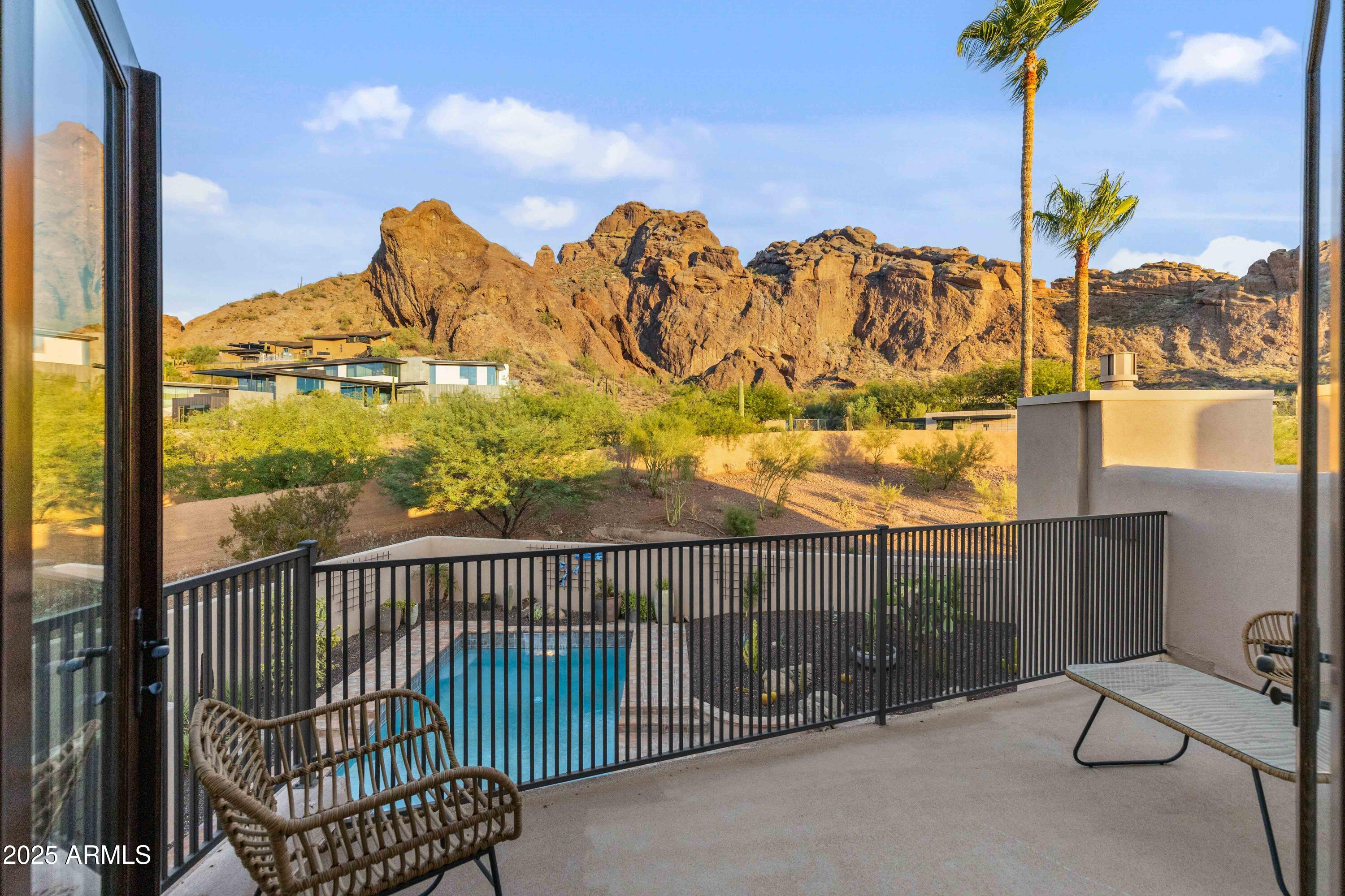 5984 N ECHO CANYON Drive