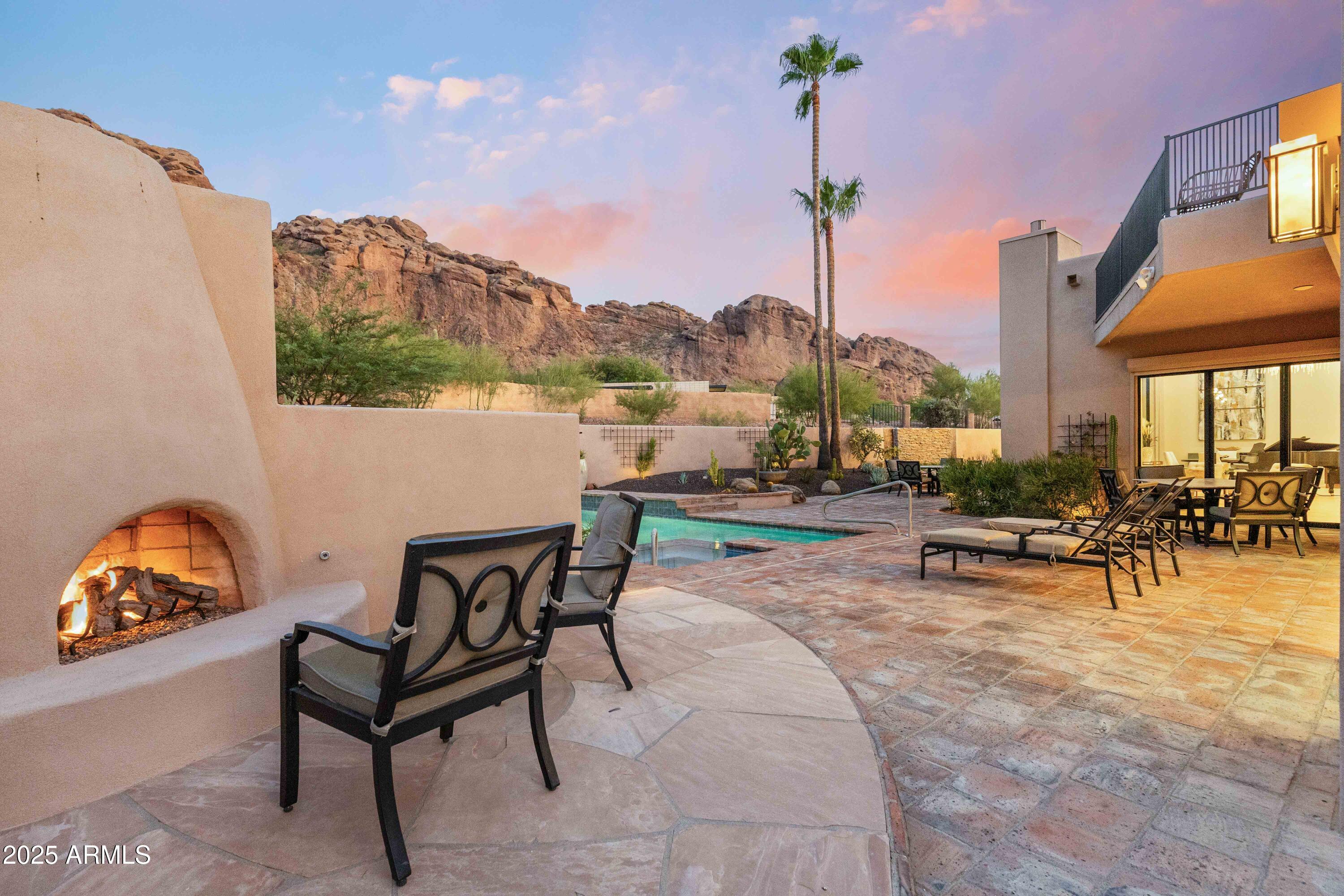 5984 N ECHO CANYON Drive