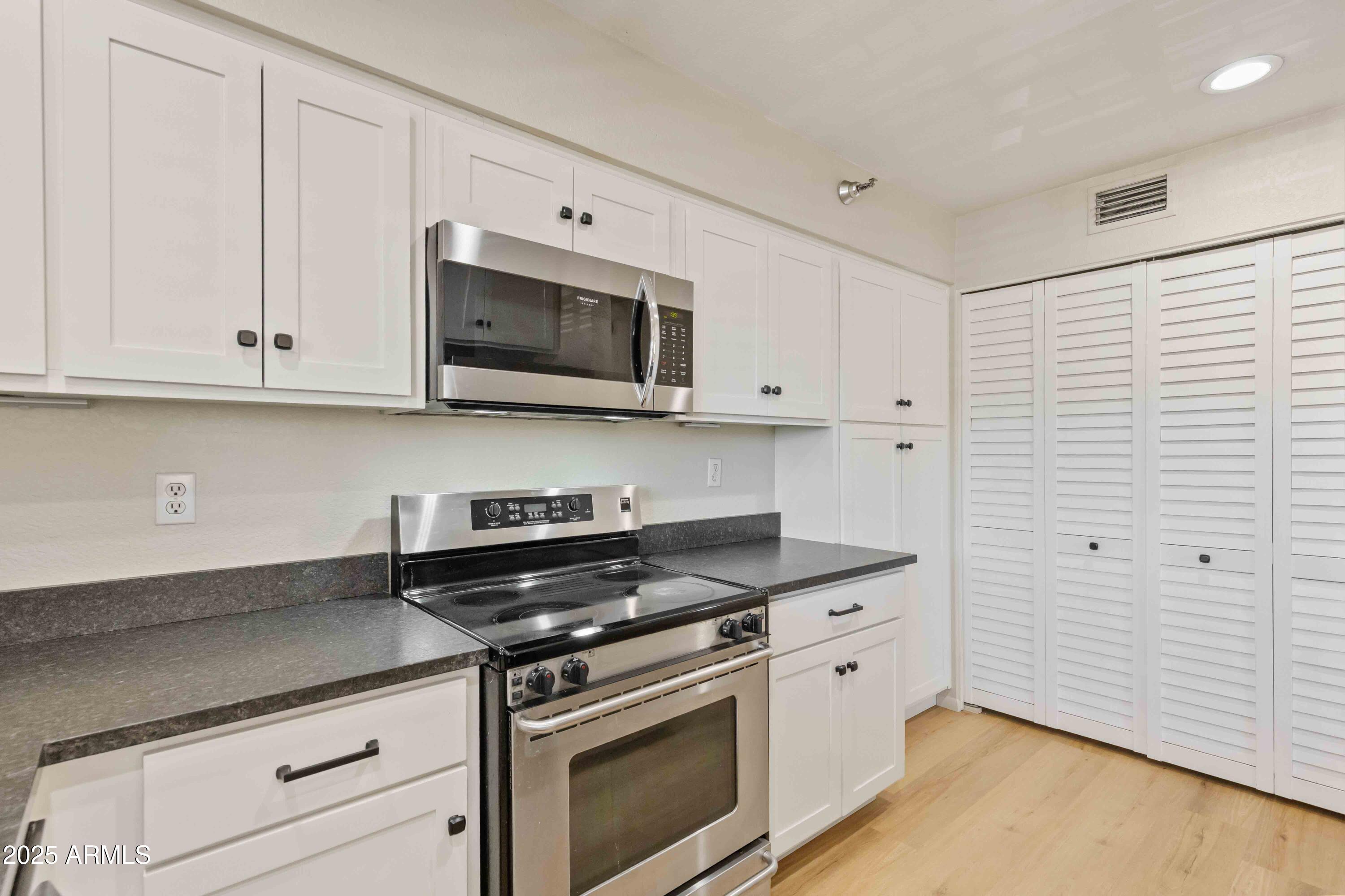 154 W 5TH Street 246