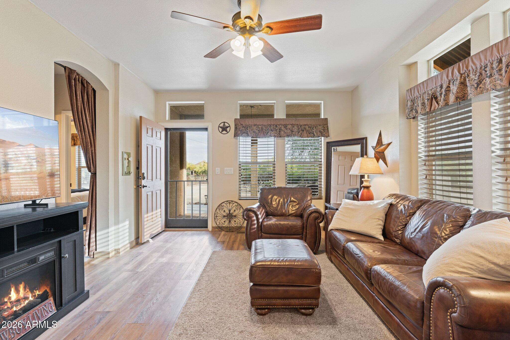 36808 N 27TH Street N