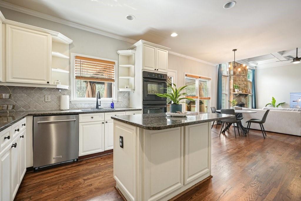 603 Redcoat Circle