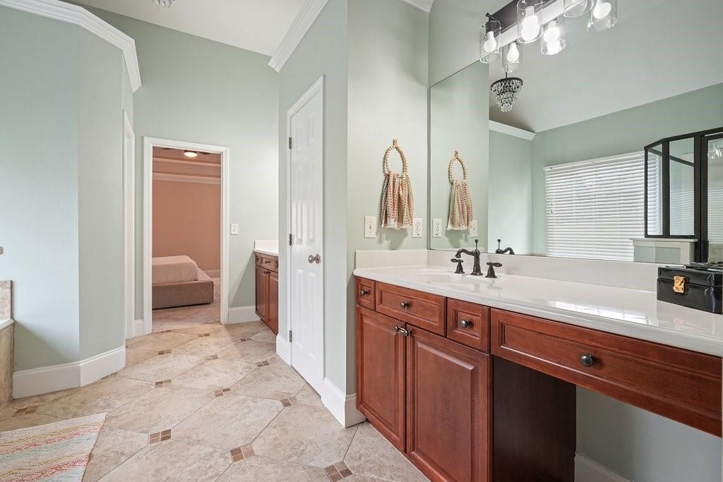 603 Redcoat Circle