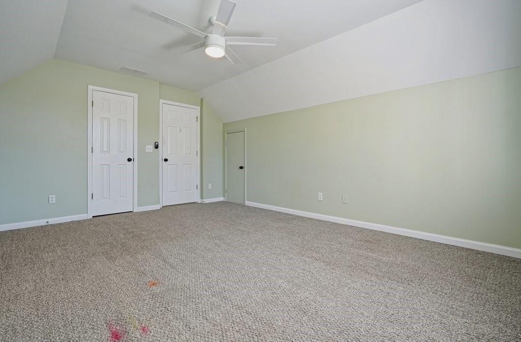 2102 Kendall Close