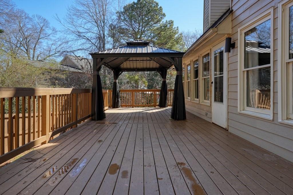 2102 Kendall Close