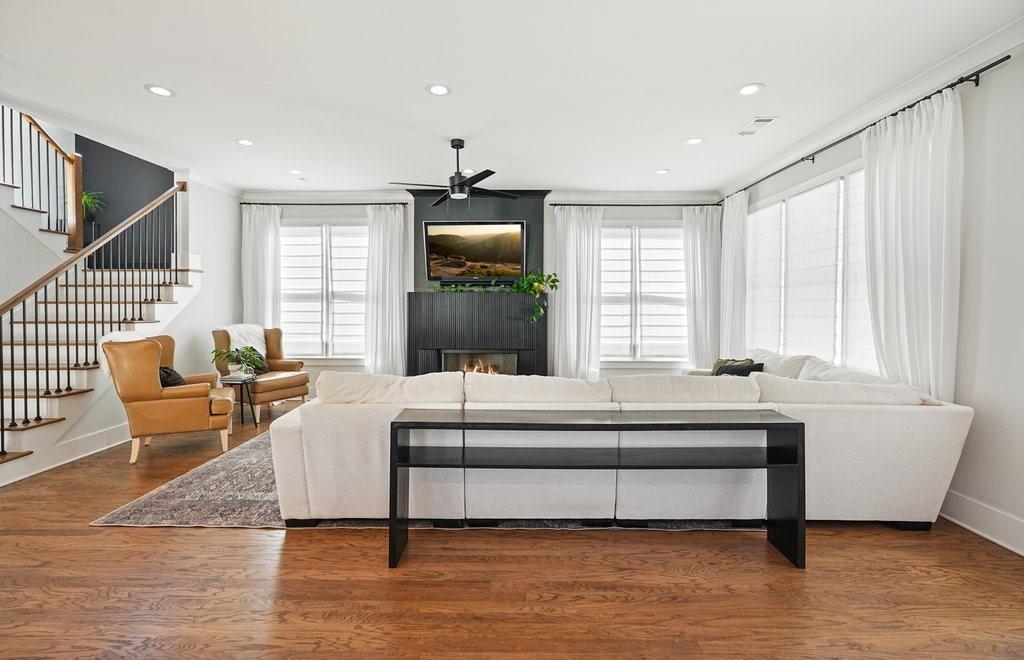 107 Robinhood A Drive