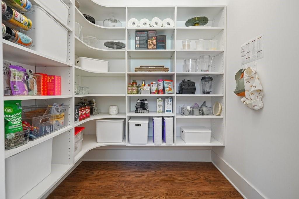 107 Robinhood A Drive